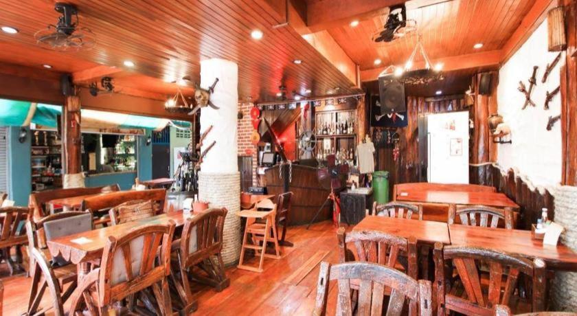 Oyo 1103 Pirates House Hotel Kepulauan Phi Phi Bagian luar foto